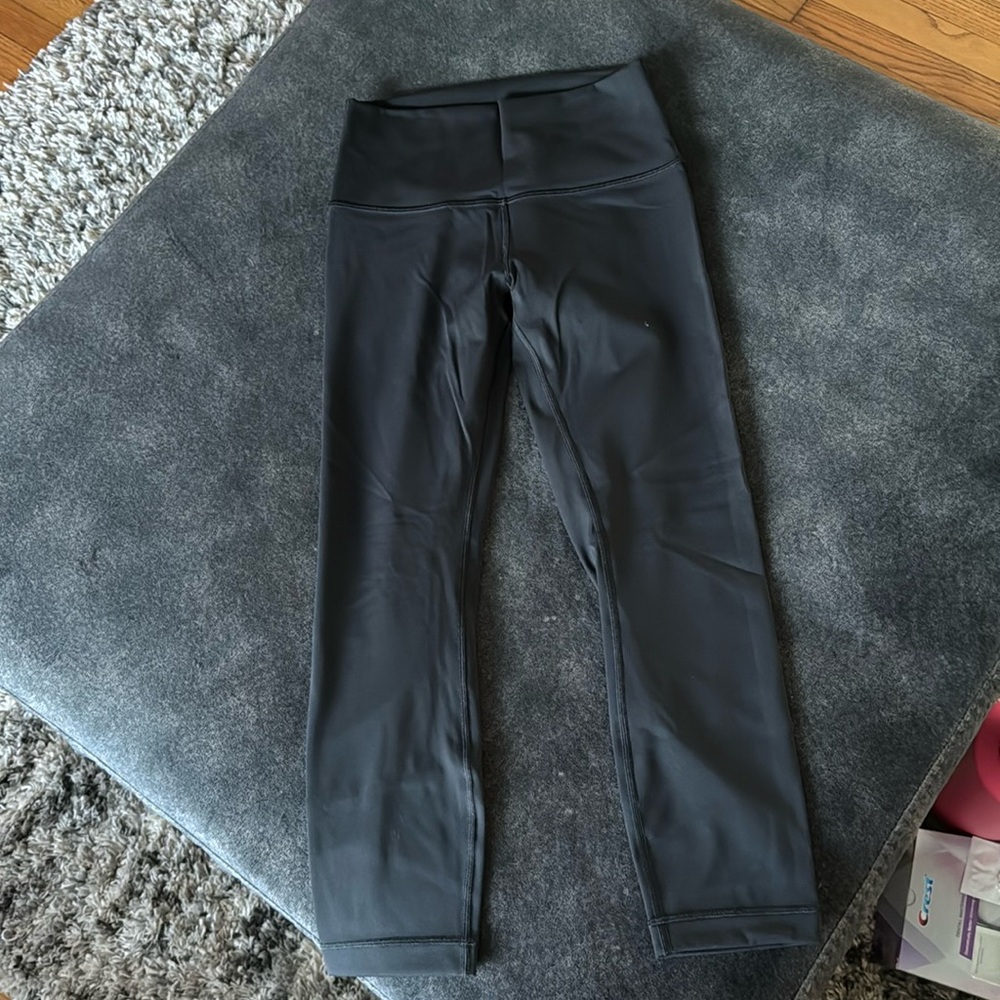 Lululemon leggings size 6